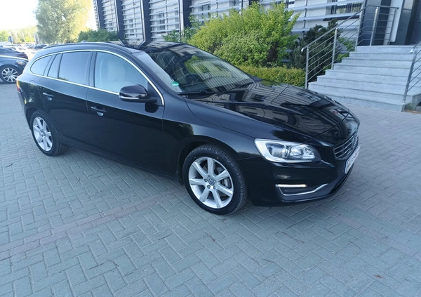 Volvo V60 cena 51900 przebieg: 226000, rok produkcji 2015 z Siedlce małe 497